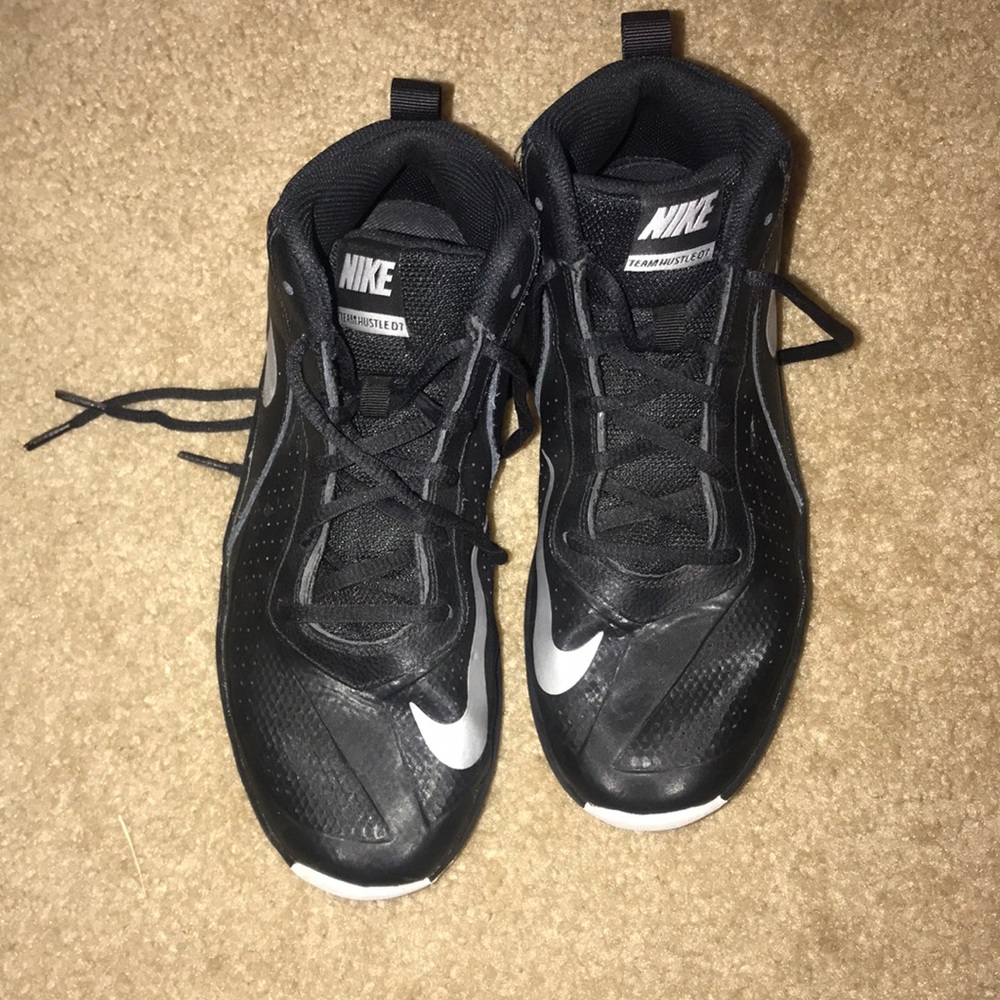 Nike Team Hustle DT